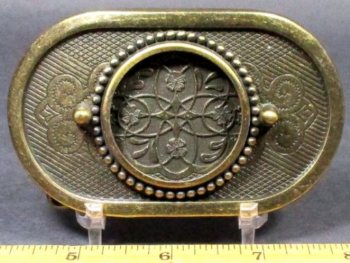 belt buckle