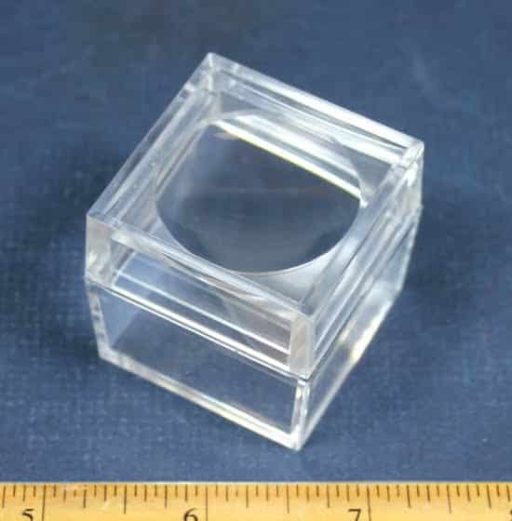 PD18 Magnifying Display Box