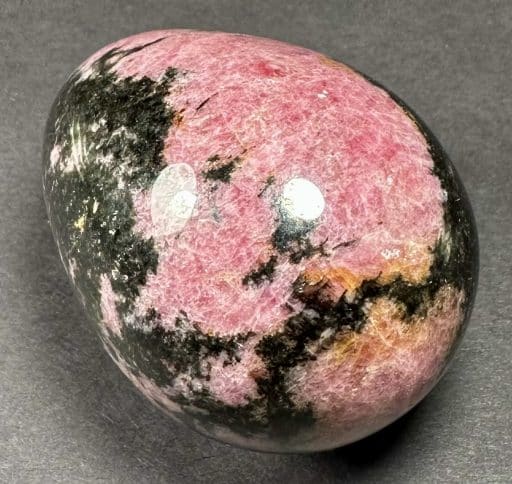 EGG505 Rhodonite - Image 3