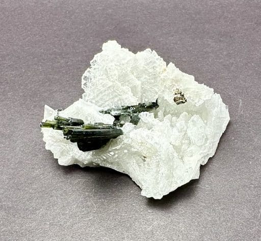 Cleavelandite Tourmaline