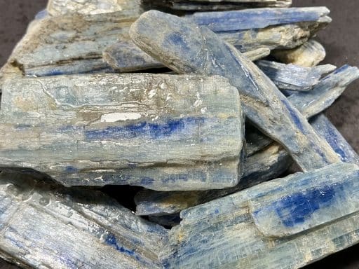 Crushed Kyanite