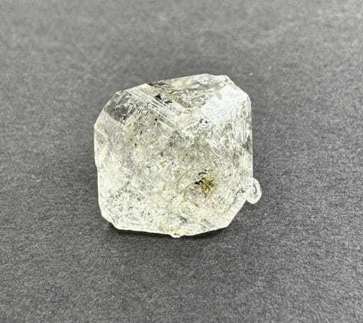 M819 Petroleum Quartz Crystal - Image 5