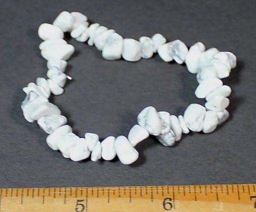 Howlite stretch bracelet with chip beads