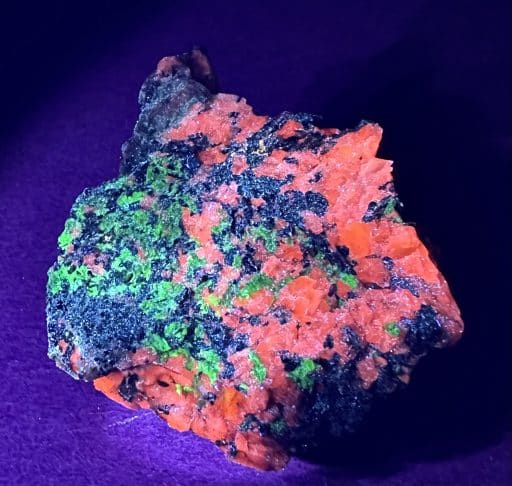 M814 Franklinite - Willemite -Calcite - Image 5