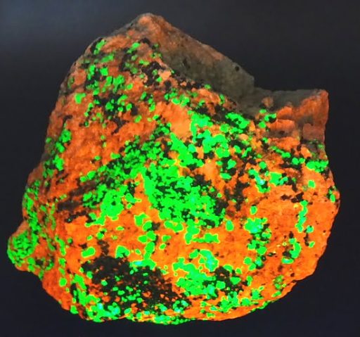 Willemite, Franklinite and Calcite