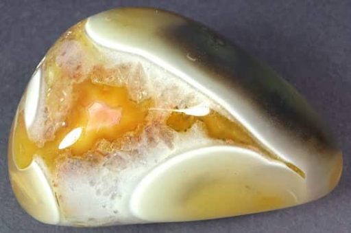 tumble polished Agate