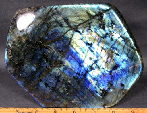 PR214 Labradorite