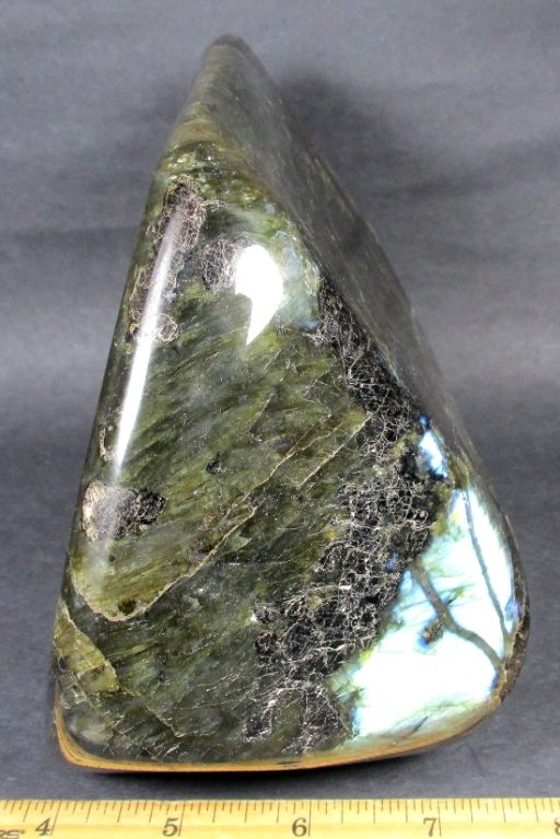 PR214 Labradorite