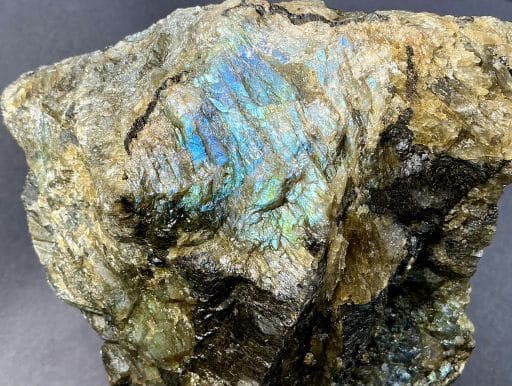 GR210 Labradorite - Image 6